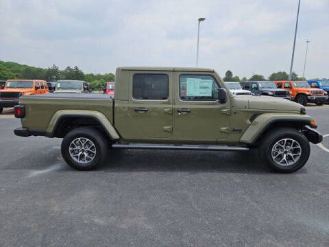 2025 Jeep Gladiator Sport S