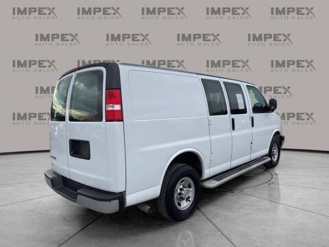 2024 Chevrolet Express 2500