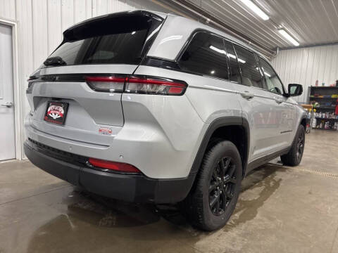 2024 Jeep Grand Cherokee Altitude