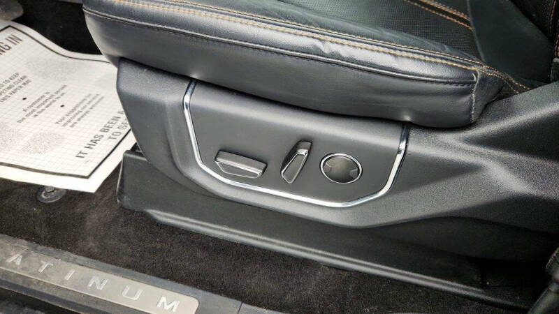 2022 Ford Expedition MAX Platinum