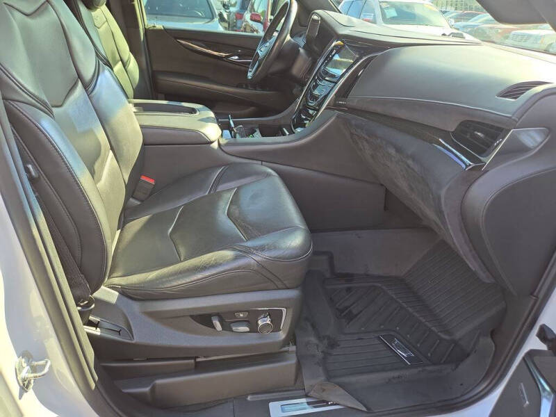 2018 Cadillac Escalade Platinum