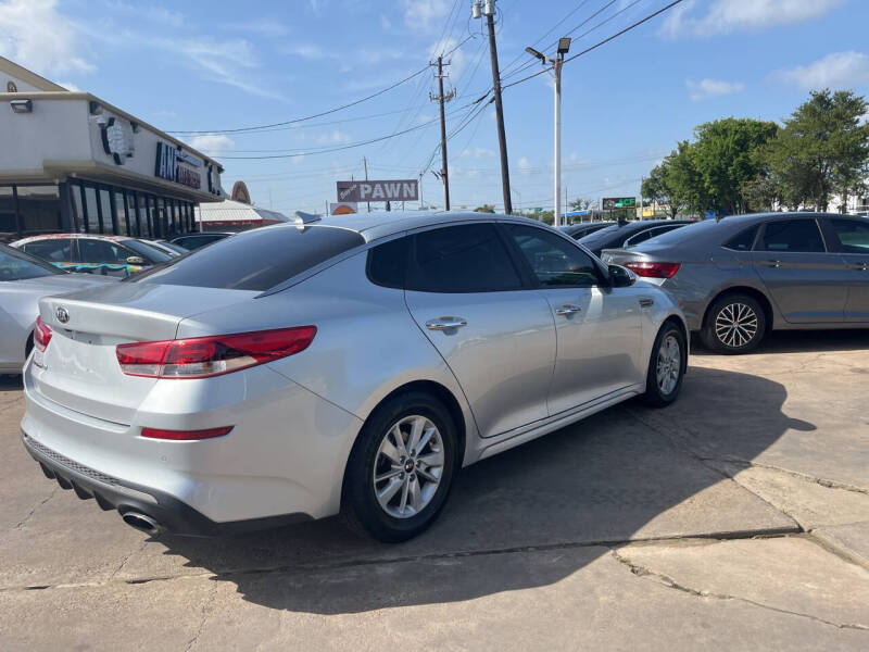 2019 Kia Optima LX