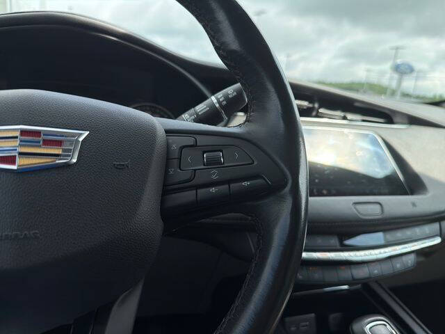 2019 Cadillac XT4 Premium Luxury