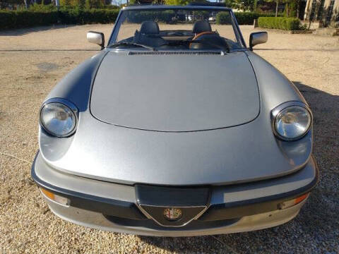 1986 Alfa Romeo Spider Veloce