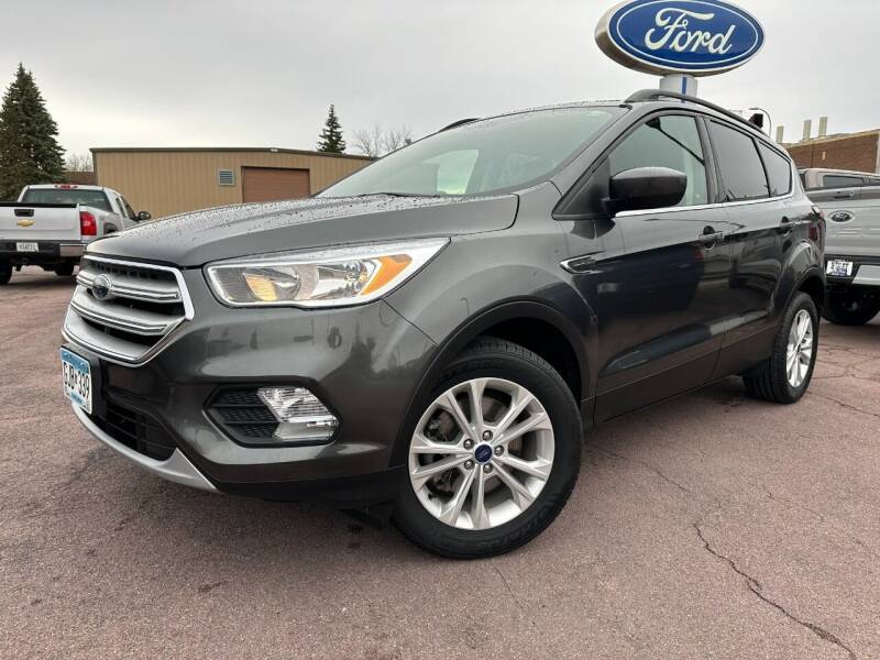 Used 2018 Ford Escape SE with VIN 1FMCU9GD7JUB54029 for sale in Windom, Minnesota