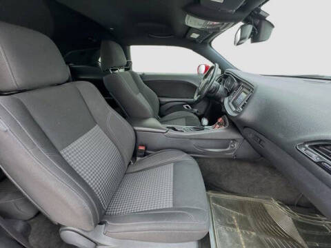 2015 Dodge Challenger SXT