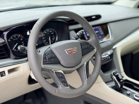 2022 Cadillac XT5 Premium Luxury