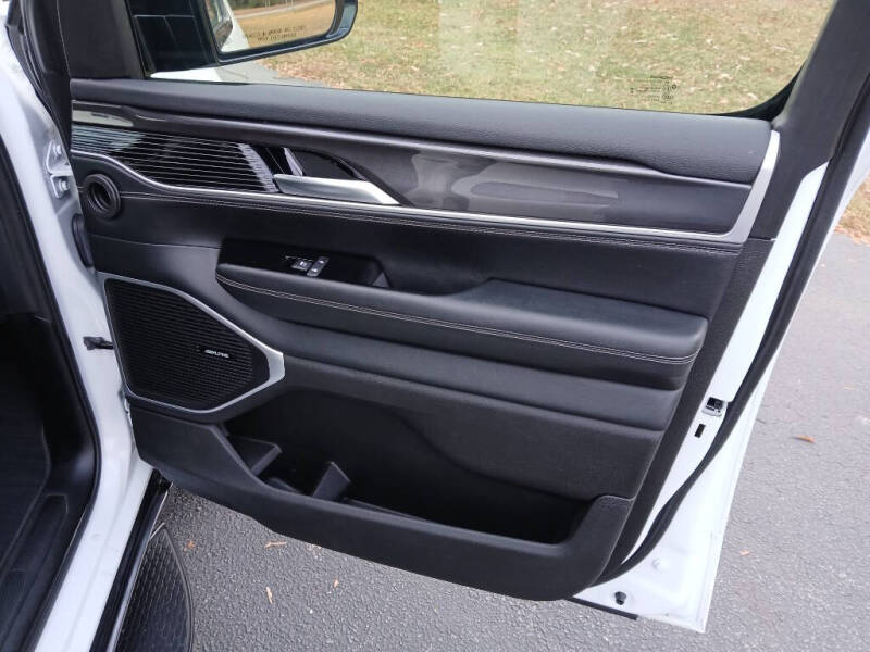 2024 Jeep Wagoneer L