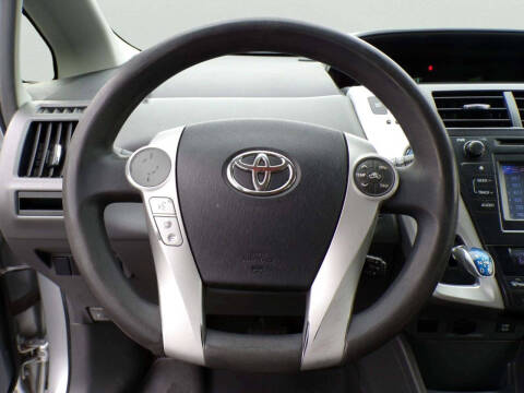 2013 Toyota Prius v Five