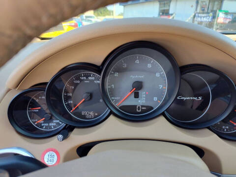 2011 Porsche Cayenne S Hybrid