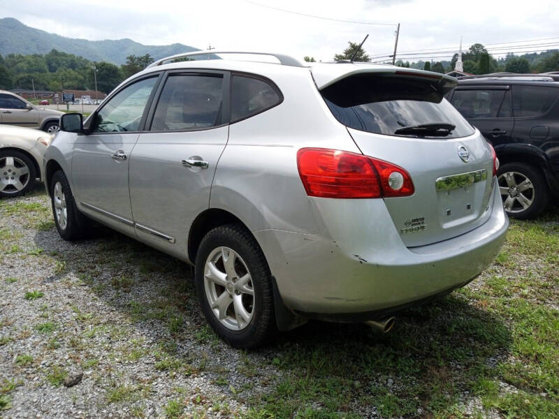 2011 Nissan Rogue SV