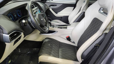 2020 Jaguar F-PACE SVR