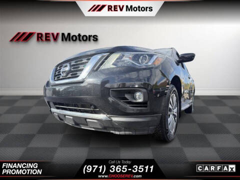 2020 Nissan Pathfinder SV