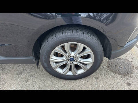 2022 Ford Edge Titanium