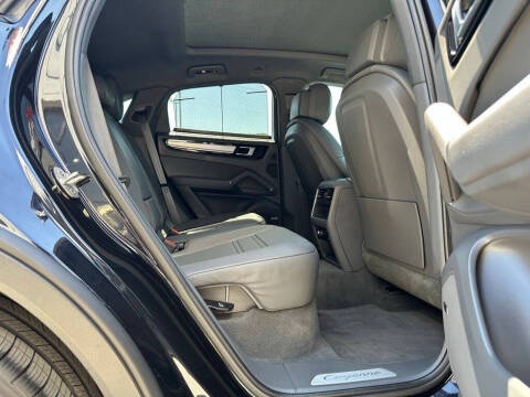 2022 Porsche Cayenne