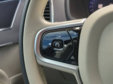2025 Volvo XC90 B5 Core Bright Theme