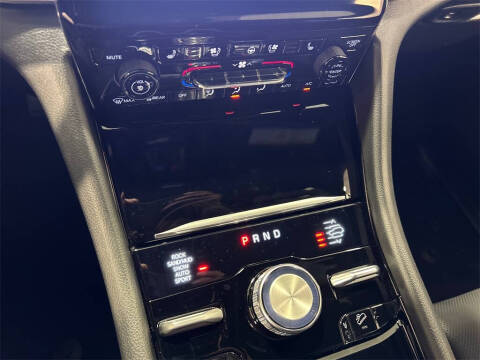 2025 Jeep Grand Cherokee Overland