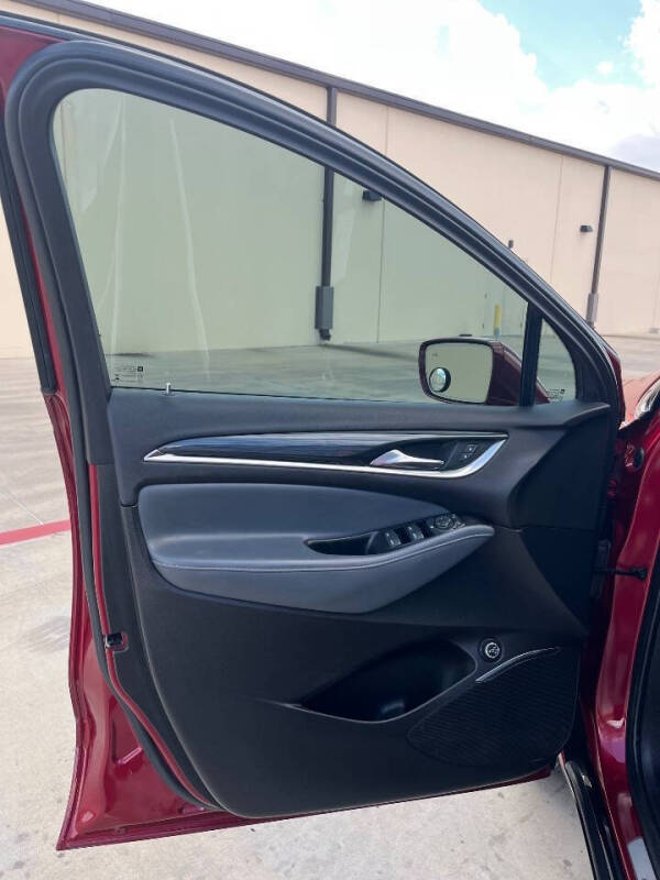 2020 Buick Enclave Essence