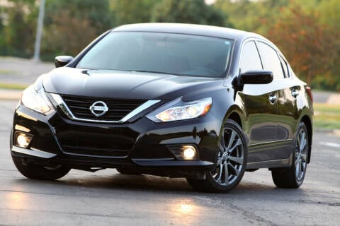 2018 Nissan Altima for sale at P M Auto Gallery in De Soto KS