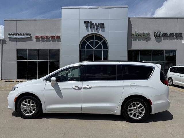 2022 Chrysler Pacifica Touring L