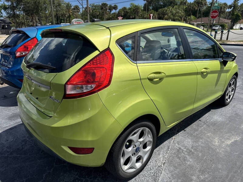 2011 Ford Fiesta SES