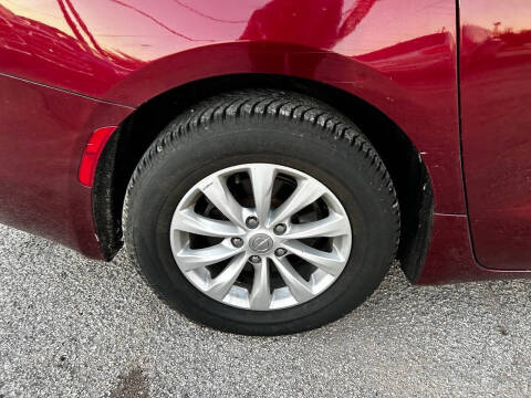 2017 Chrysler Pacifica Touring