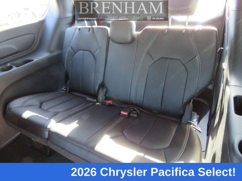 2026 Chrysler Pacifica Select