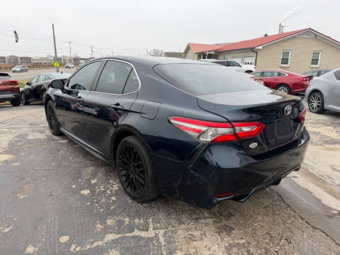 2018 Toyota Camry SE