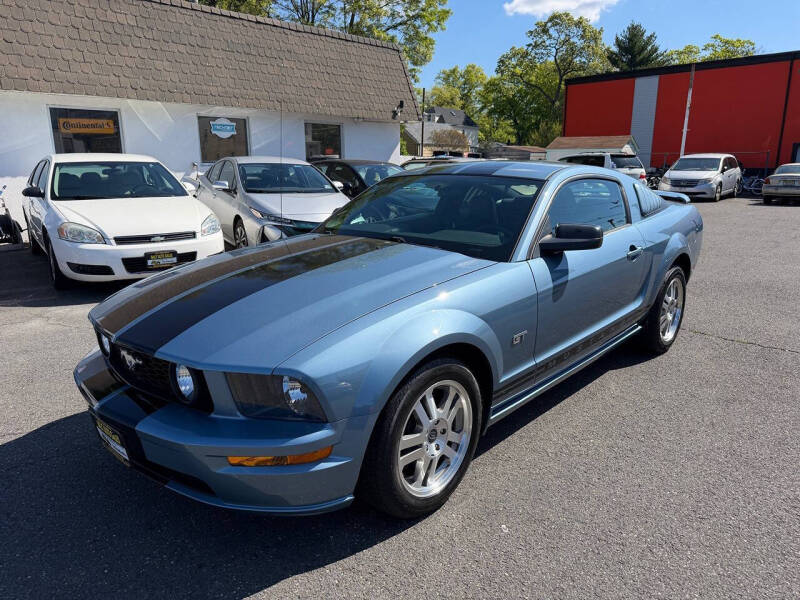 2005 Ford Mustang GT Premium