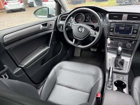 2020 Volkswagen Golf TSI