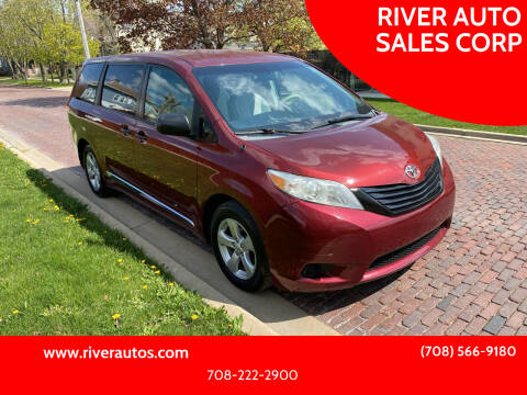 2012 Toyota Sienna for sale at RIVER AUTO SALES CORP in Maywood IL
