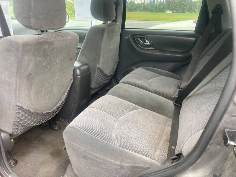 2006 Mazda Tribute s