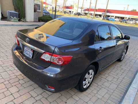 2011 Toyota Corolla LE