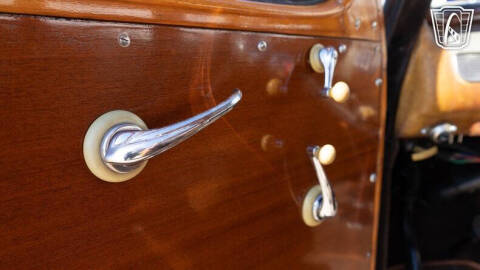 1946 Ford Super Deluxe