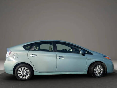2015 Toyota Prius Plug-in Hybrid