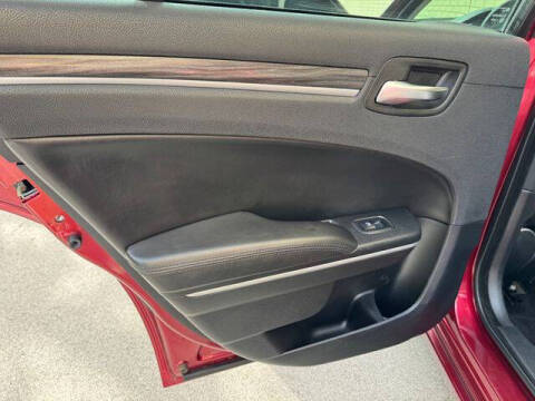 2018 Chrysler 300 Touring