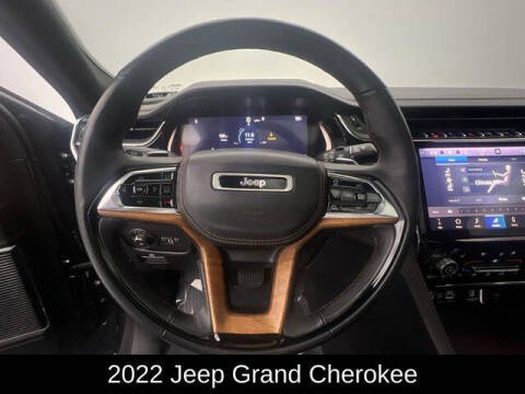 2022 Jeep Grand Cherokee Summit