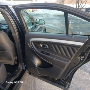 2017 Ford Taurus SEL