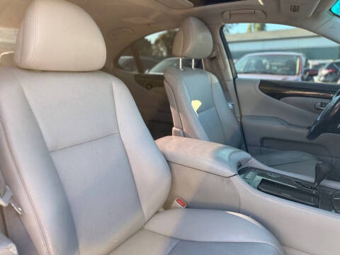 2007 Lexus LS 460