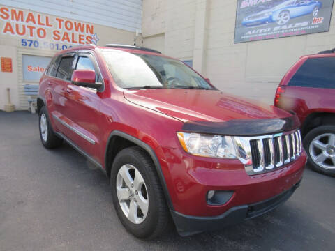 2012 Jeep Grand Cherokee for sale at Small Town Auto Sales in Hazleton PA