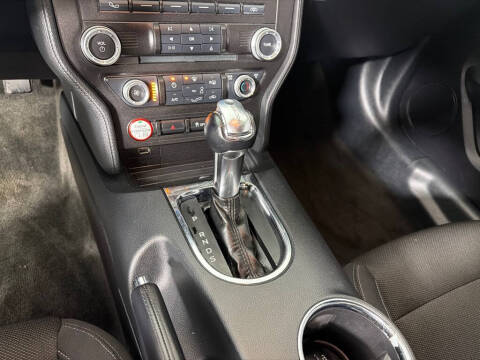 2015 Ford Mustang V6