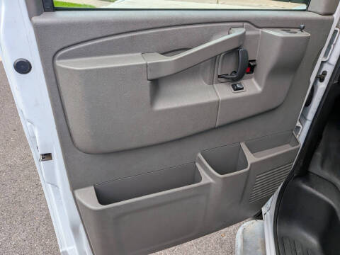 2024 Chevrolet Express 2500