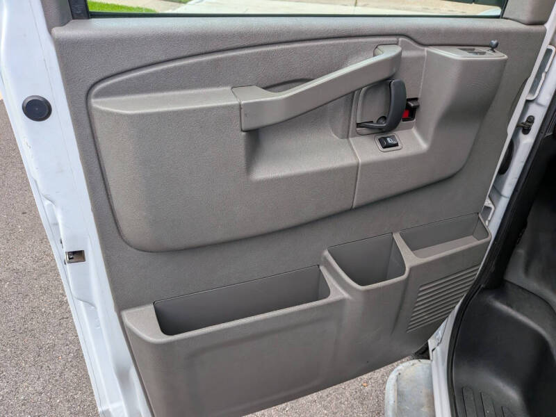 2024 Chevrolet Express 2500