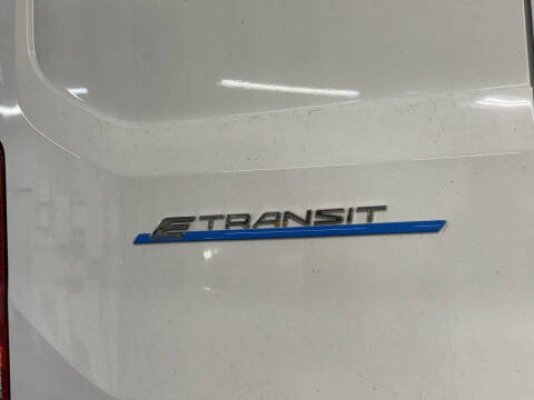 2022 Ford E-Transit