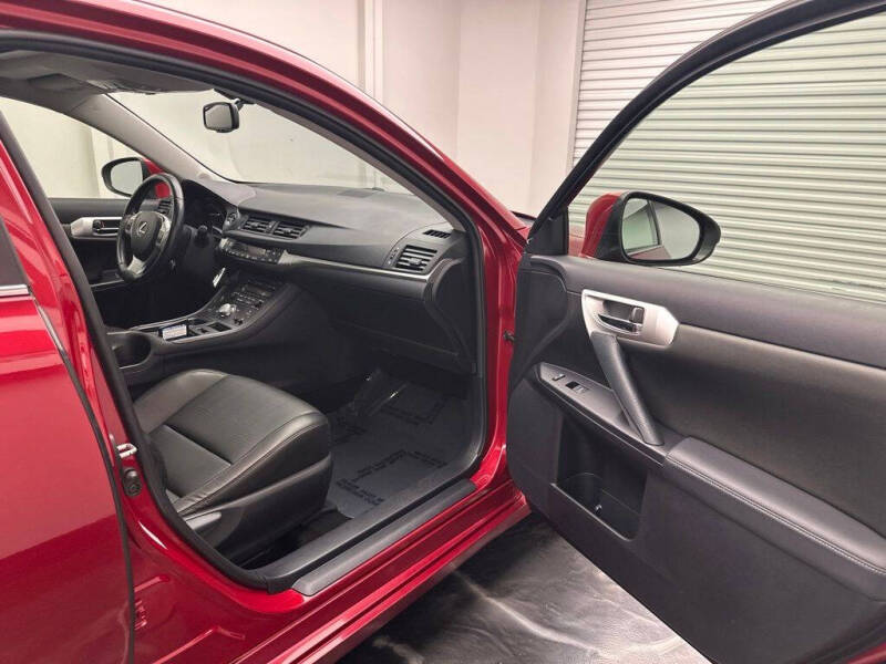 2011 Lexus CT 200h Premium