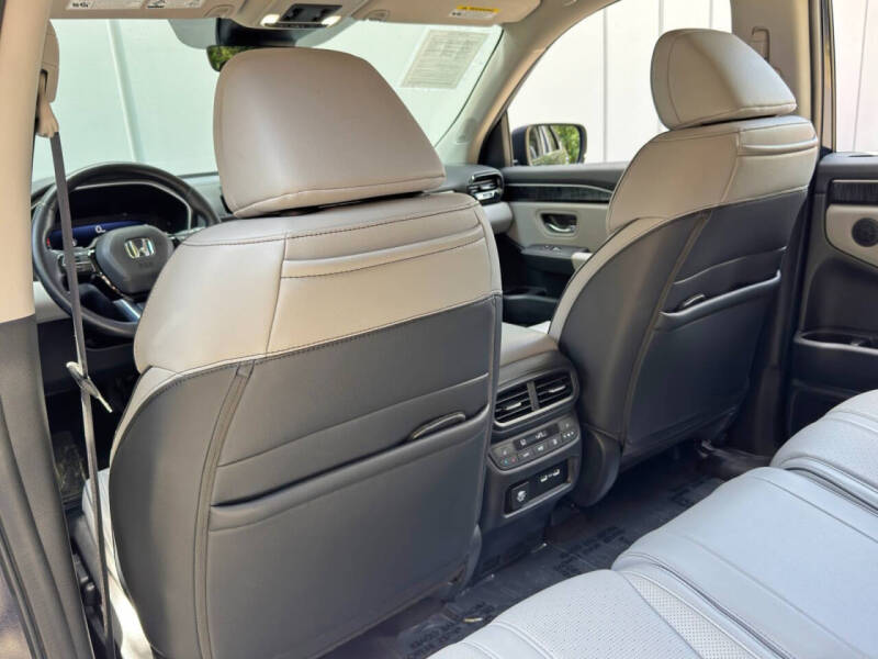 2023 Honda Pilot Elite