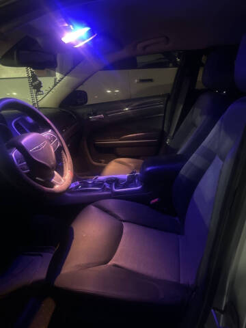 2019 Chrysler 300 Touring