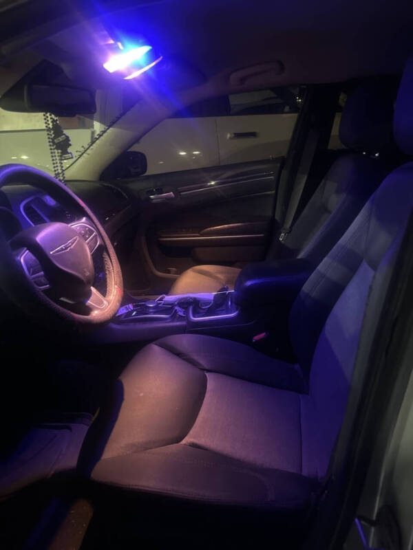 2019 Chrysler 300 Touring