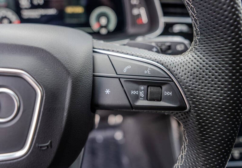 2023 Audi SQ8 4.0T quattro Prestige