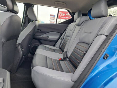 2023 Nissan Kicks SR